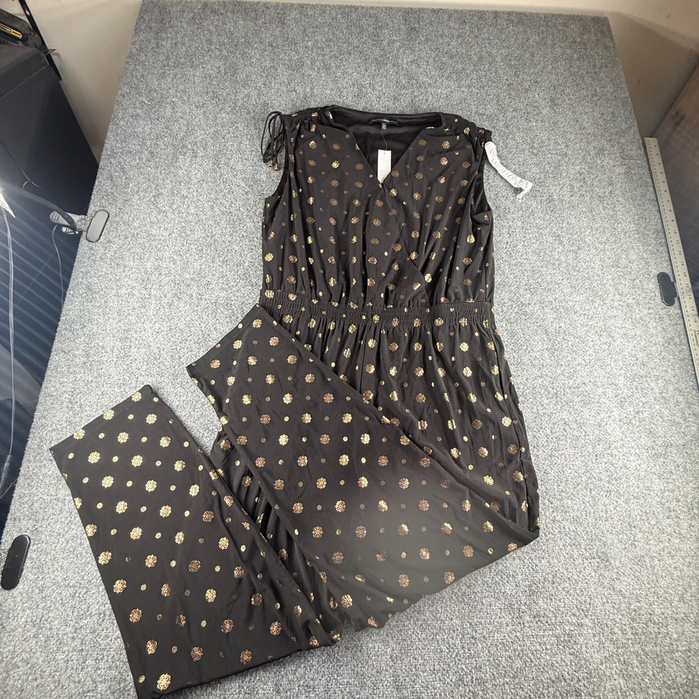 White House Black Market Black Gold Foil Medallion Jumpsuit 570289619 XL NEW
